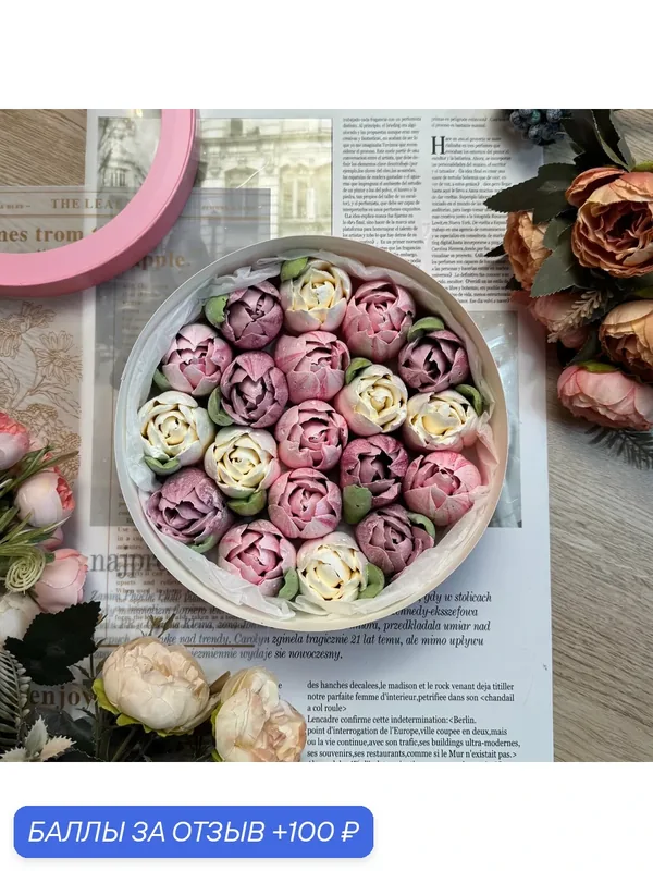 Пионовидные тюльпаны в шляпной коробке из зефира. Микс вкусов. Чистый и натуральный состав. — ZEFIRRIM, 100 баллов за отзыв Яндекс Маркет