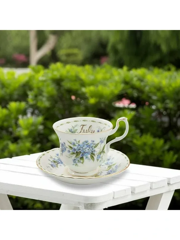 Чайная пара Royal Albert. Серия "Цветок месяца". Англия. Костяной фарфор. Клеймо 70-е гг. Сузуран в мае-RPMIKY — ROMIKY, скидка по промокоду Яндекс Маркет