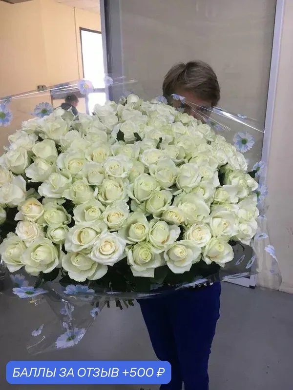 Букет цветов из 101 розы, высота: 70 см, от бренда «Море Роз» — море роз, 500 баллов за отзыв Яндекс Маркет