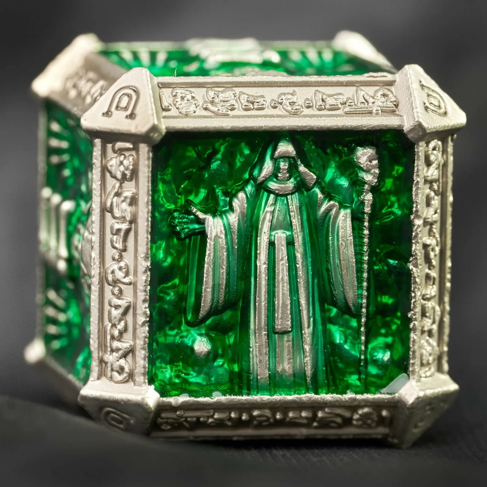 Набор кубиков для D&D (Dungeons and Dragons, ДнД), "Undead Dice", 7 шт, зеленый, 7, зеленый — скидка по промокоду Яндекс Маркет