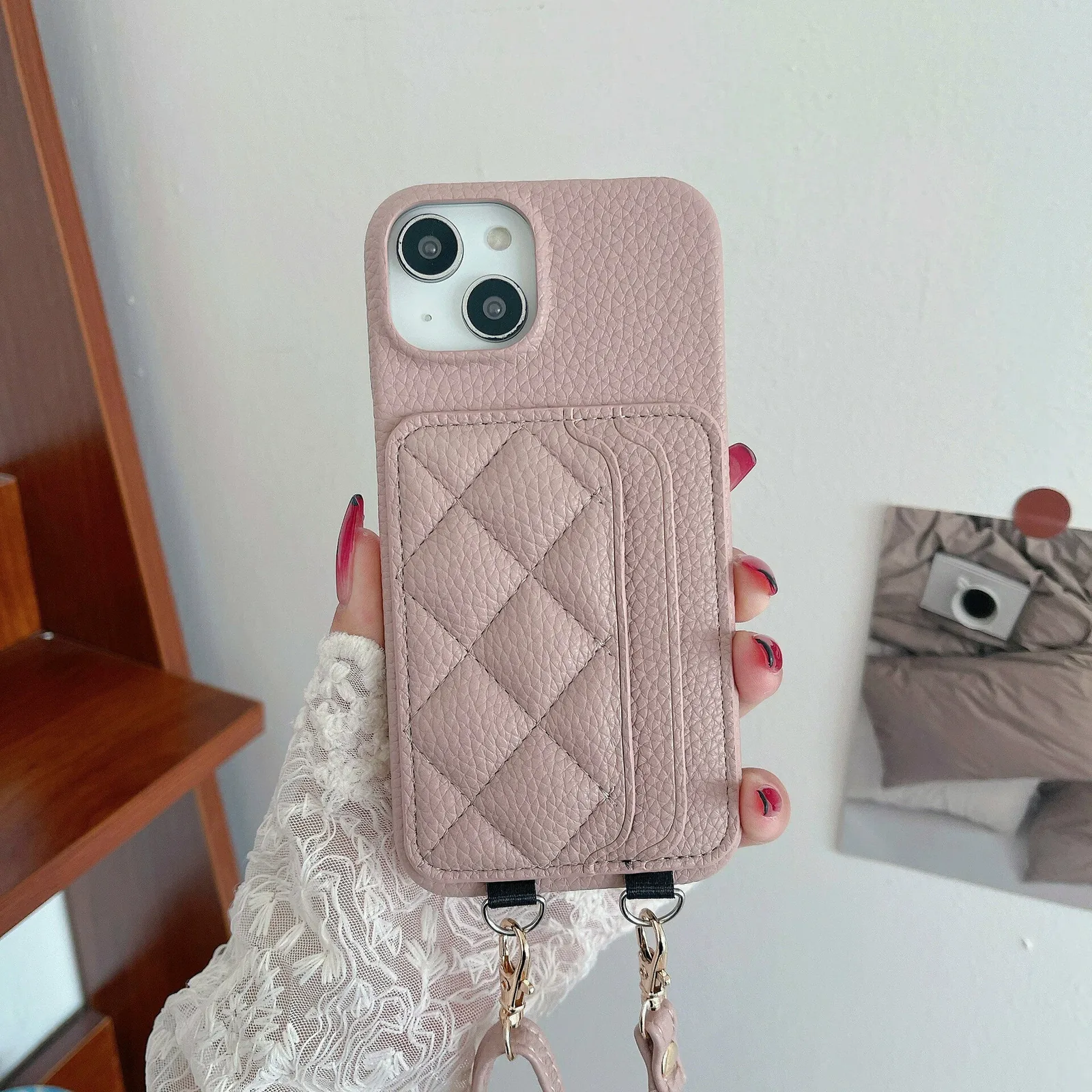 Чехол-ремень Long Ying, для iPhone 11 Pro, PU+PC, розовый, кожаная веревка — скидка по промокоду Яндекс Маркет